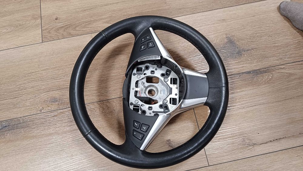 Руль BMW 5 E60 E61 e63 м-руль БМВ е60 е61 е63 рулевое колесо м пакет