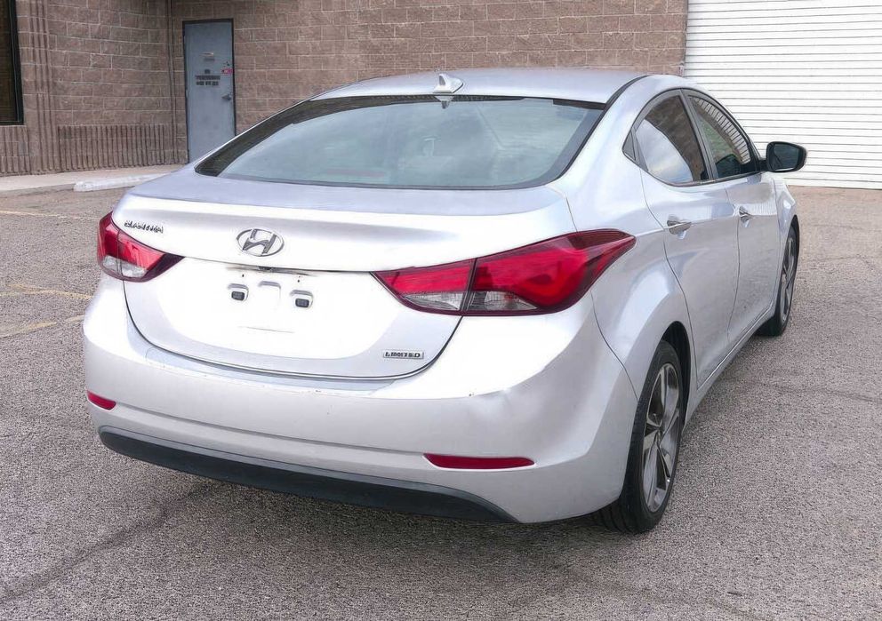 Hyundai Elantra SE      2014