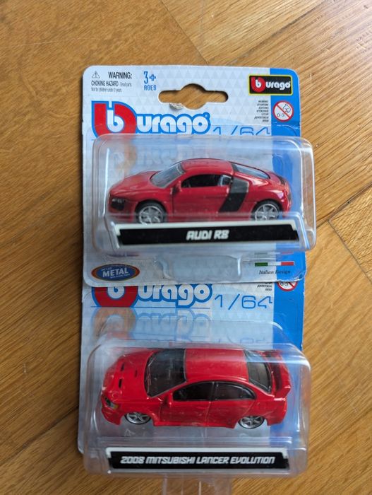 Bburago - 1/64 Audi R8 ou Mitsubishi Lancer Evo