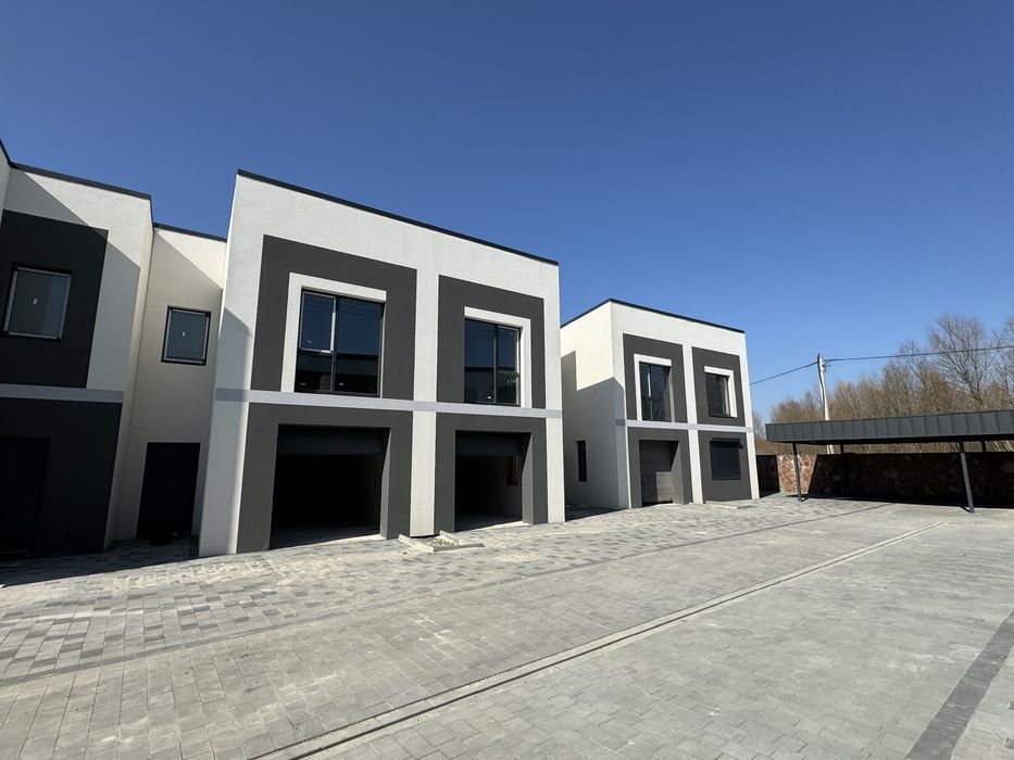 Продається Готовий Таунхаус з гаражем 144 м2 з комунікаціями Вовчинці!