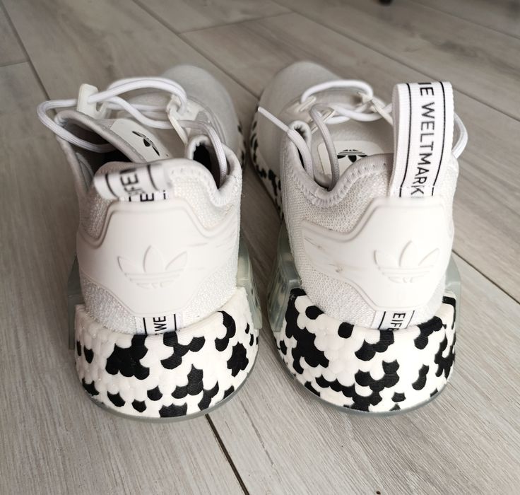 Кросівки Adidas NMD R1, кроссовки Adidas NMD R1