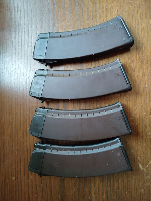 Airsoft VFC AKS-74U GBBR + 4 Mags Gás