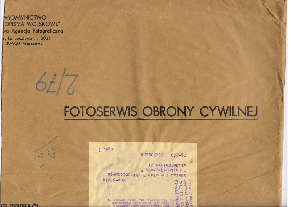 FOTOSERWIS OBRONY CYWILNEJ nr 2/79 . . . . . . . . . . . .