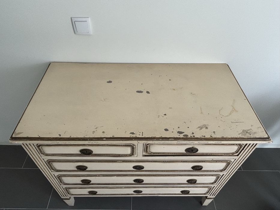 Vendo Cómoda Estilo Clássico