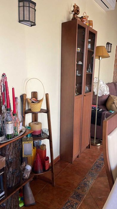 Vendo armário louceiro para sala de jantar, estar