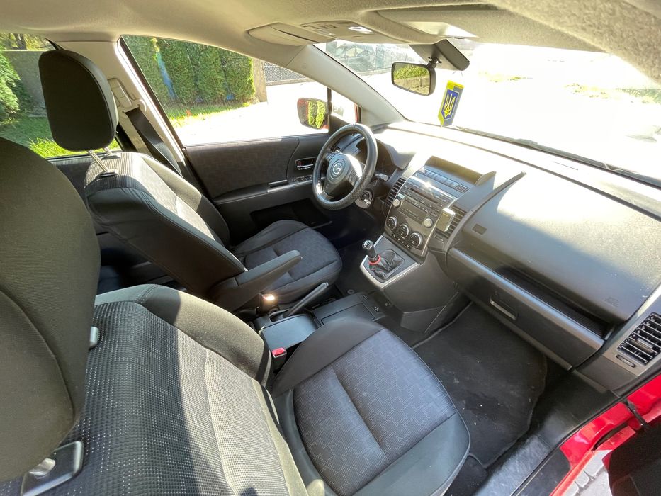 продаж  Mazda 5 2008 року