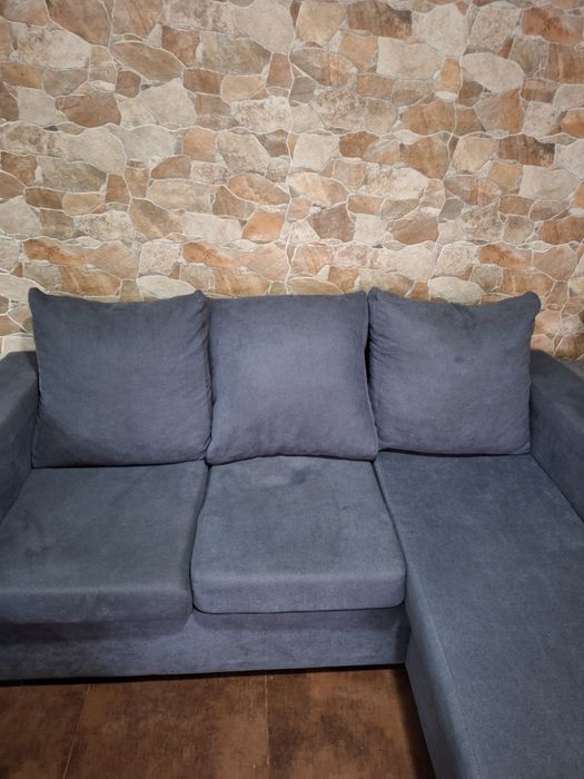 Sofa cinzento  rato