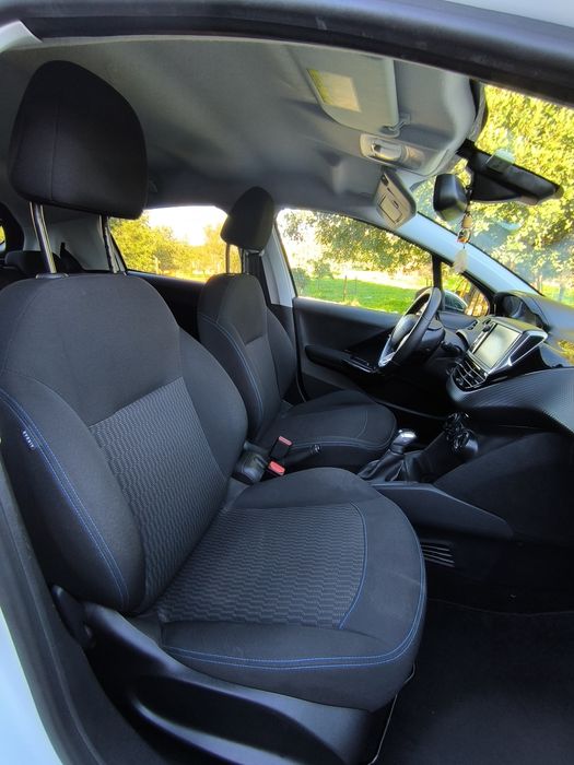 Peugeot 208 1.2 PureTech Style – Junho 2017