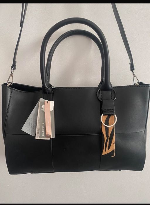 Bolsa preta Parfois