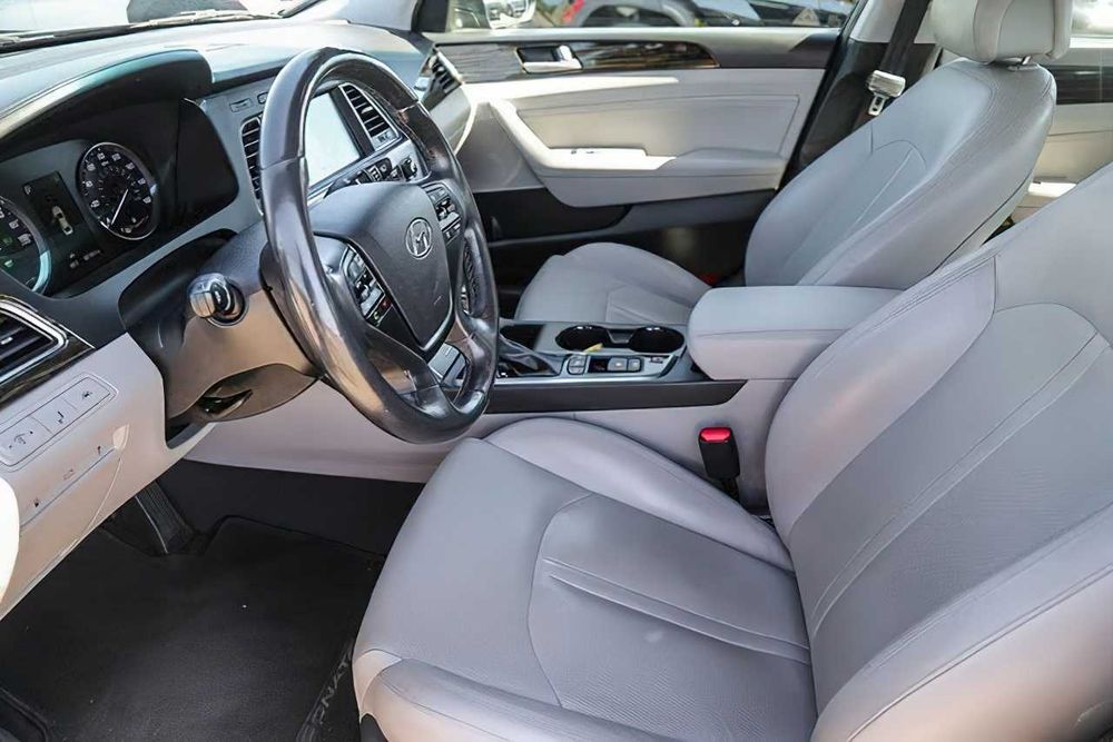 Hyundai Sonata Plug-in Hybrid Limited      2016