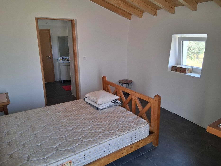 Quarto independente em Ribeira de Nisa