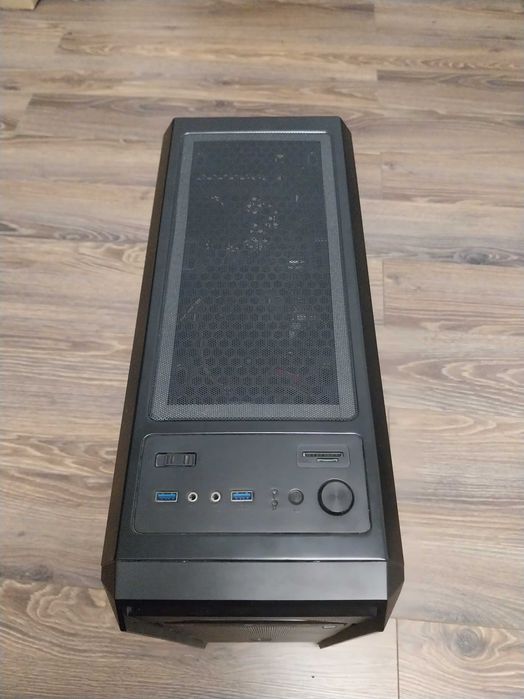 Komputer stacjonarny Ryzen 7 16 GB DDR4 GTX 1070 Ti M.2 + 2xSSD + HDD