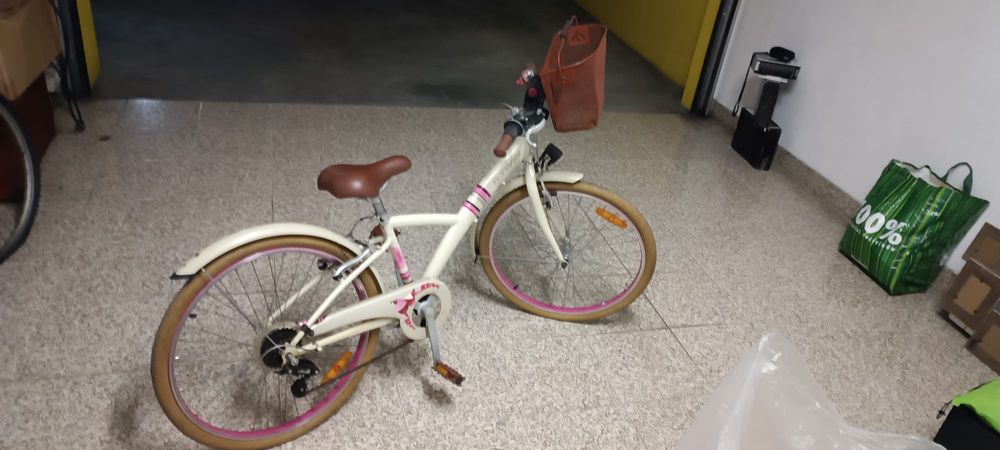 Bicicleta menina BTWIN roda 24