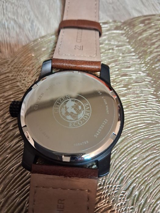 Nowy męski zegarek Citizen Eco-drive solarny BM8476-07E 42mm