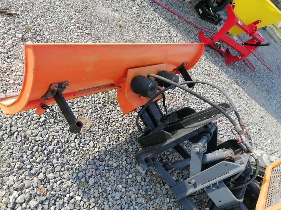 Traktorek iseki japoński glebogryzarka iseki, pług spych