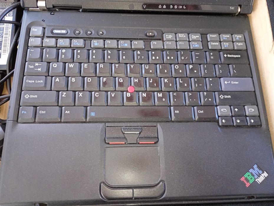 Laptop IBM ThinkPad type 2374