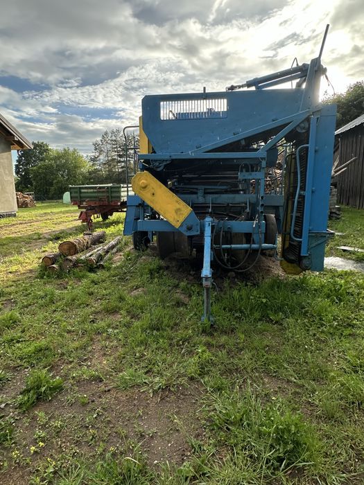 Kombajn ziemniaczany Anna z 614, dwurzędowy