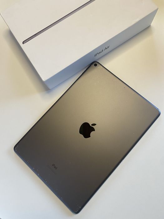 Apple iPad Air 10.5" (3 Gen) 64GB Wi-Fi A2152