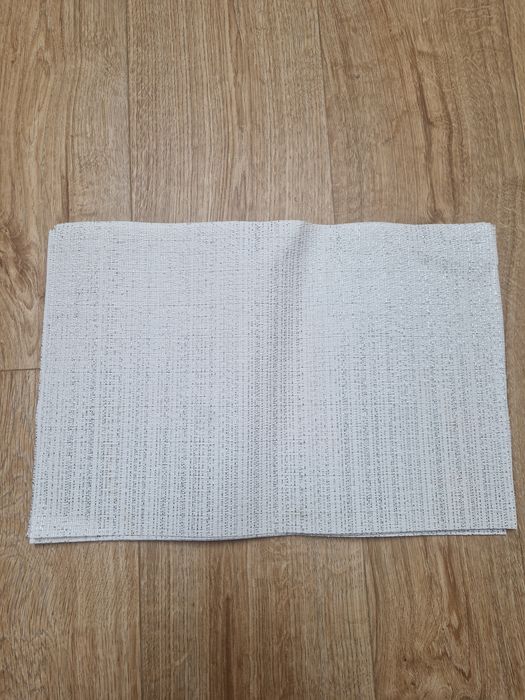 Podkładki na stół biało srebrne 6szt