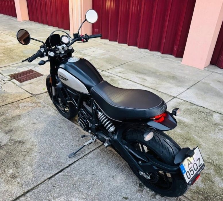 Ducati scrambler 800cc aceito propostas par vend ou troc aceito retoma