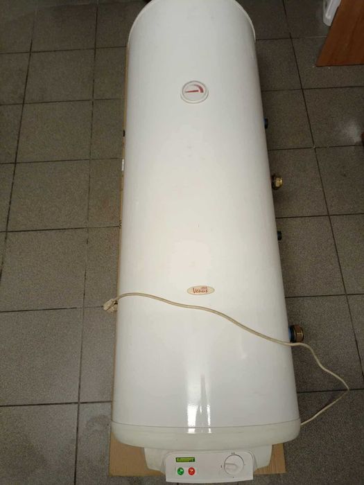 Boiler elektryczny z grzałką