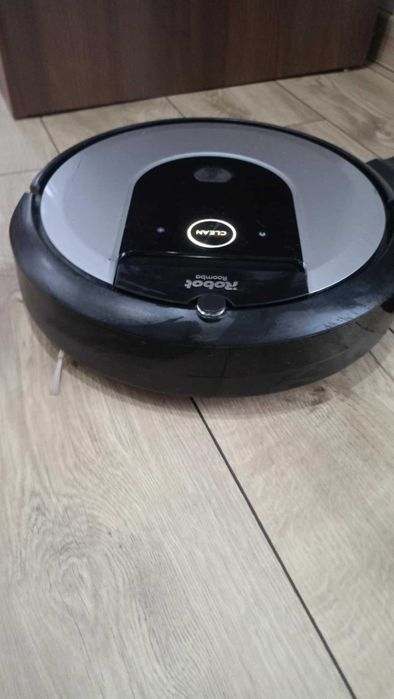Irobot Romba I8+