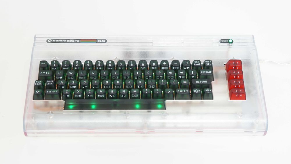 C64 Ultimate Starlight Edition 2x SID 8580R5 od ręki LED FPGA