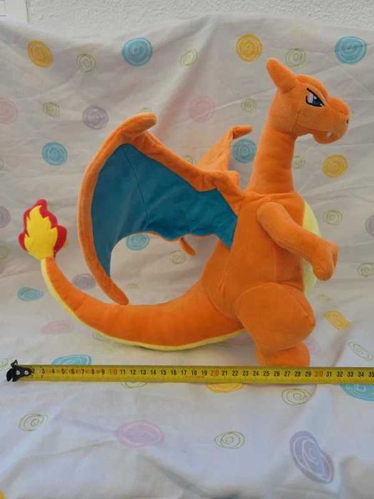 Pokémon peluche do pokémon charizard da wct
