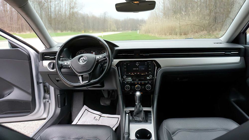 Volkswagen Passat SE      2020