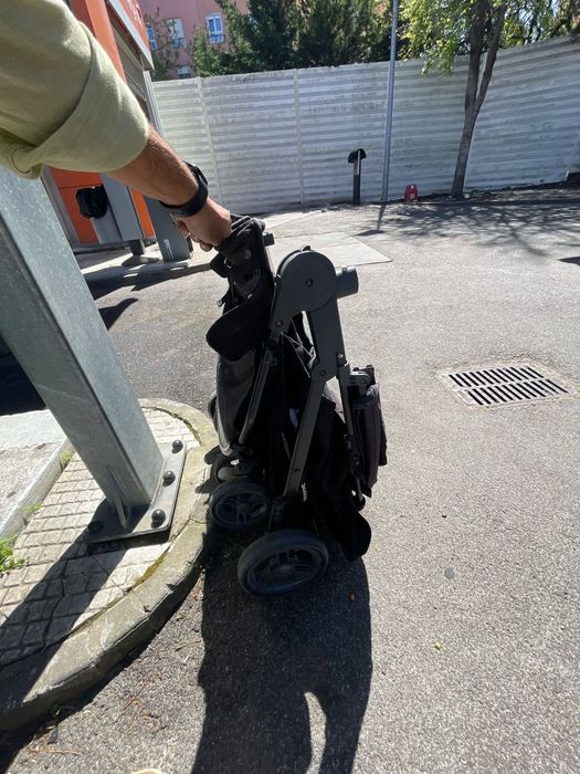 Carrinho de gemeos joovy