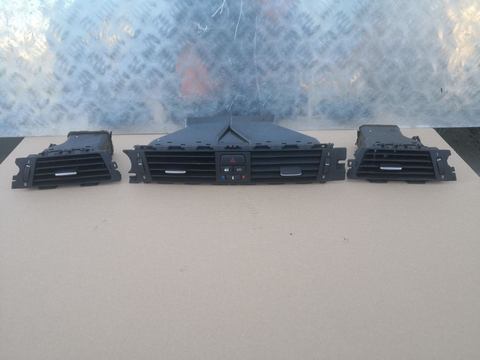 Kratki nawiewu BMW e90 e91 e92 e93 kratka prawa lewa środkowa komplet