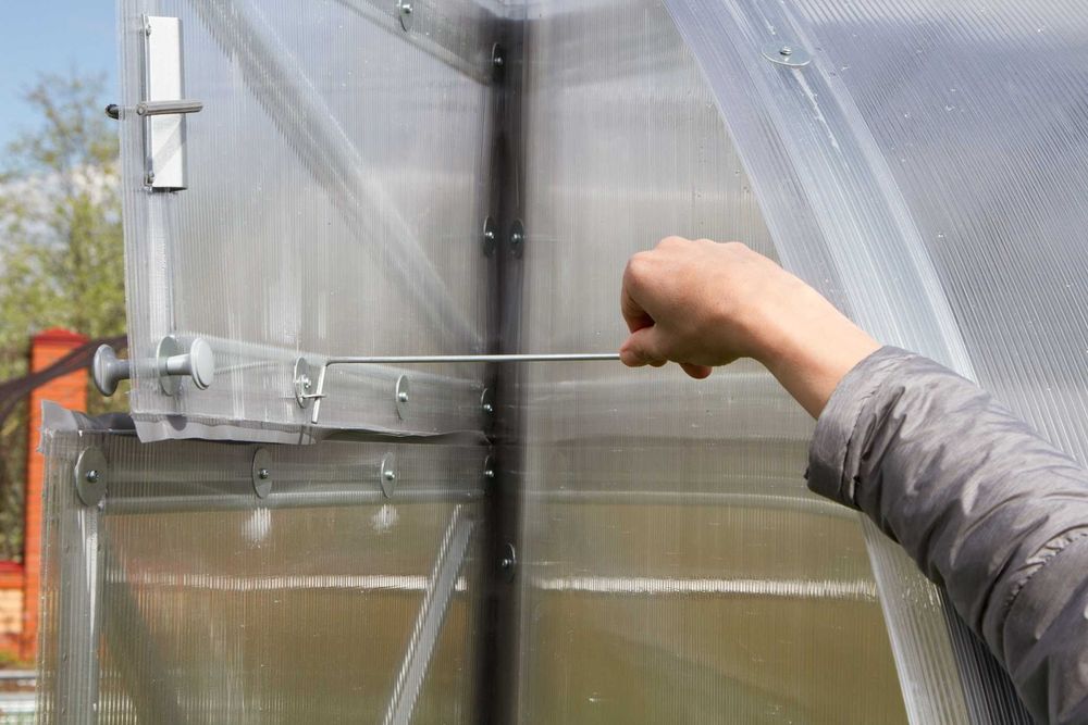 Szklarnia od 3x4 do 3x12 z poliwęglanu | 180 kg/m² | 10 lat gwarancji