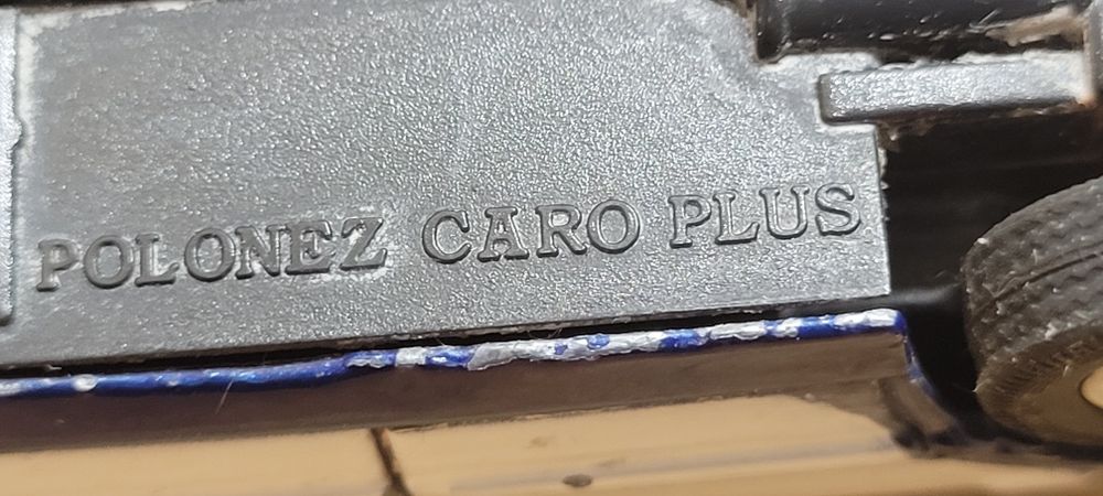 Model samochodu Policja Polonez Caro Plis