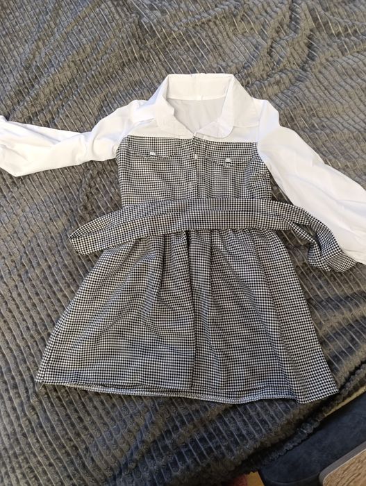 Сукня для дівчинки 128см