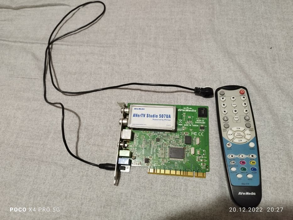 Плата tv-тюнера для компьютера Aver tv