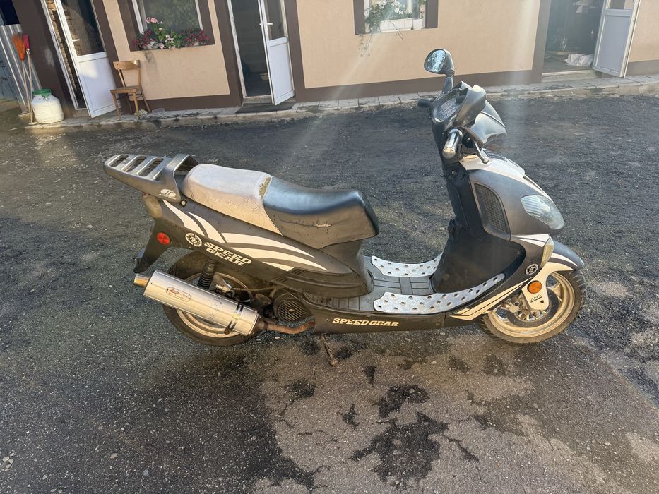 Продам скутер speed gear 150