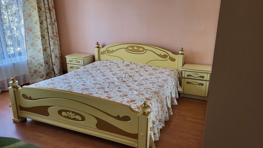 Спальня з масиву бука