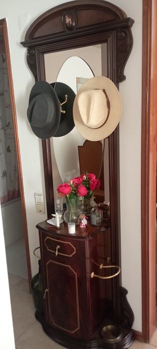 Móveis de casa ótimo estado de conservação. muito bom.