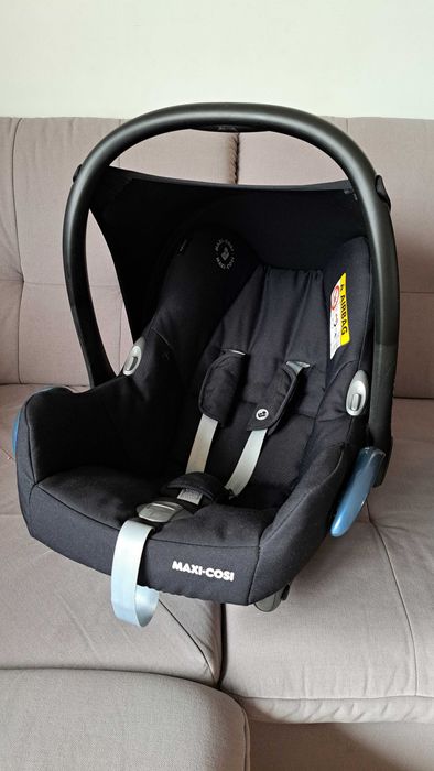 Foteliki  Samochodowe z bazą