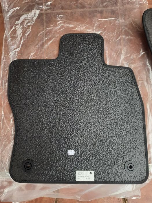 Коврики текстильні Skoda Superb 3 Octavia a4 a5 a7 a8 enyaq шкода ков