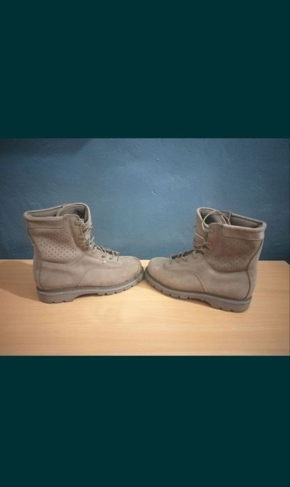 Черевики, Кросівки трекінгові,тактичні