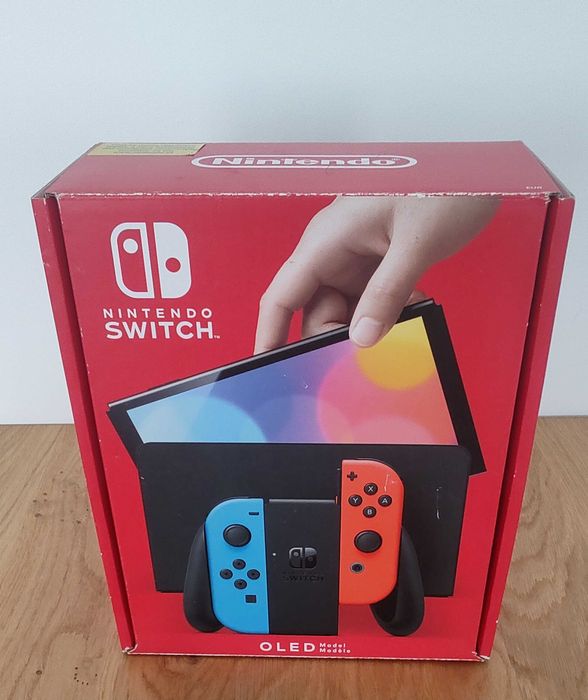 Nintendo Switch OLED 64GB Neon Blue/Red + 2 jogos fisicos
