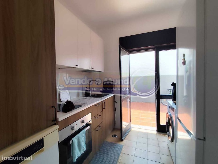 Apartamento T2 em Benavente (B685)