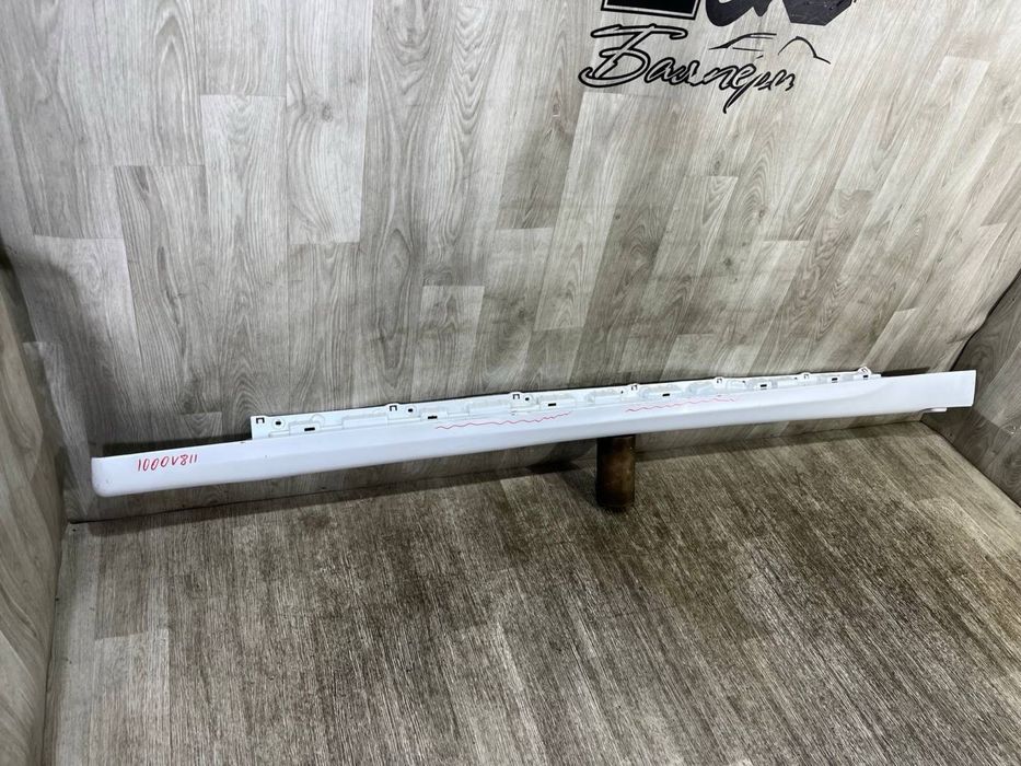 Порог правый Tesla Model S Plaid ( 2021 2022 2023 2024 г. ) Накладка порога 1567138-00-D