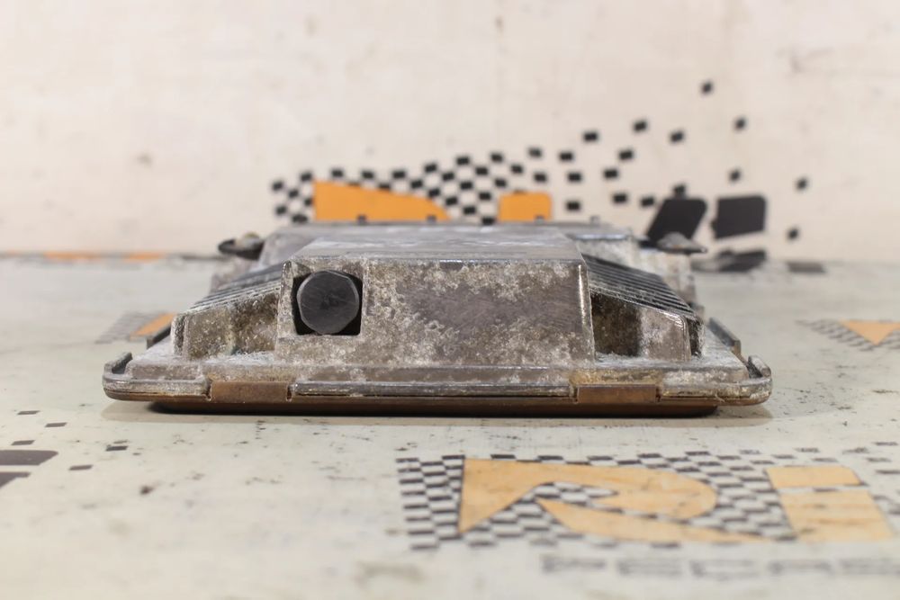 Centralina motor / ECU VOLKSWAGEN Passat (3C2)