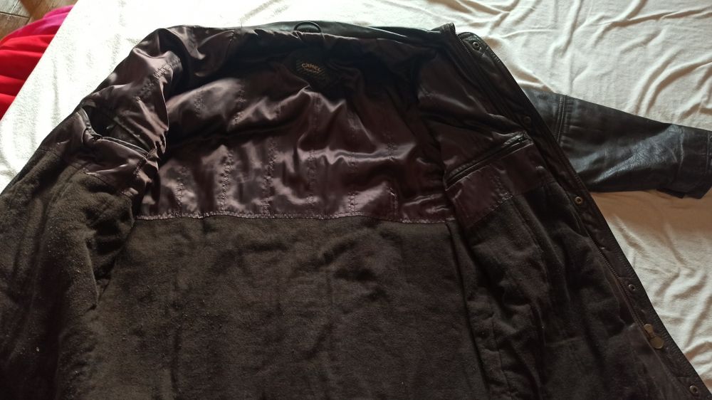 Casaco camel em pele