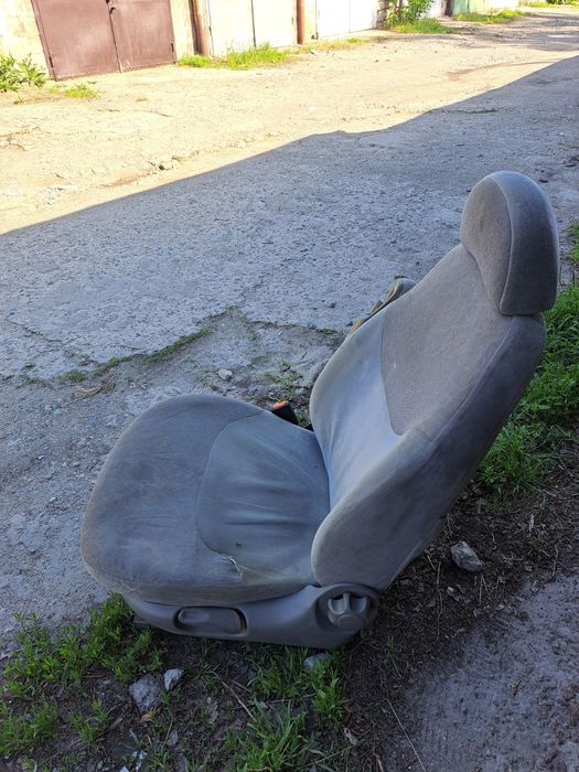 Продам водительское автокресло