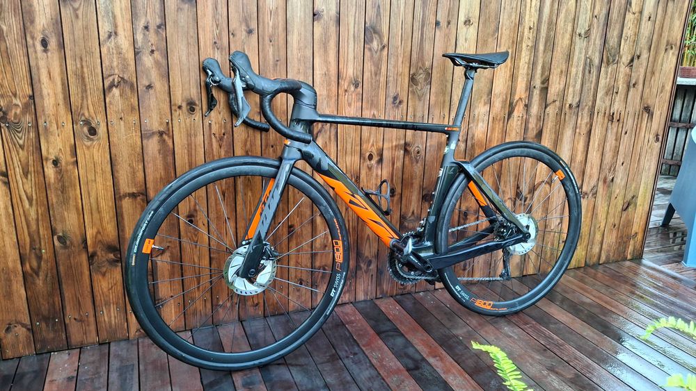 Vendo bicicleta ktm LISSE MASTER em óptimas condições