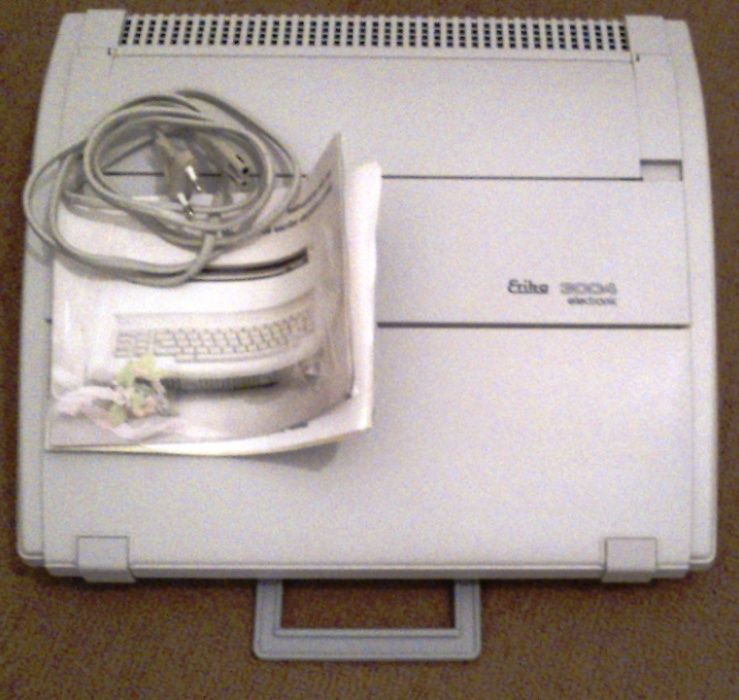 Maquina escrever eletrica Erika 3004
