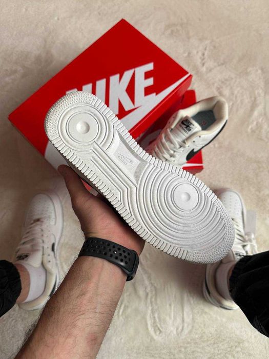 Кросівки Чоловічі Nike Air Force 1 White Black